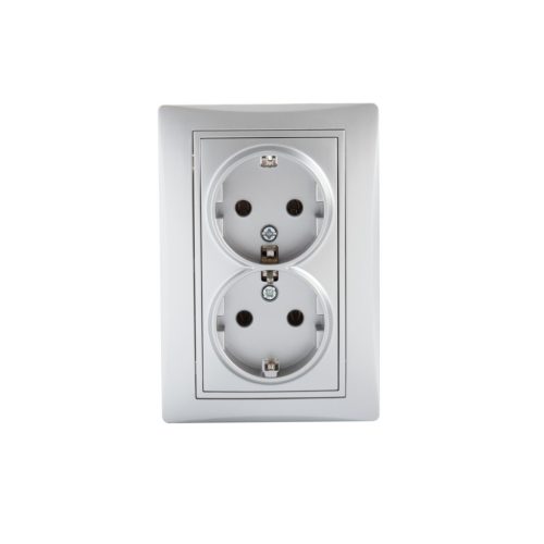 Kanlux DOMO Schuko földelt dupla dugalj, 16A/250V AC, ezüst, süllyesztett – két eszköz egyidejű földelt csatlakoztatásához