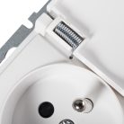 Kanlux 16A/250V AC, fehér, IP44, szimpla francia csatlakozóaljzat érintkezés védelemmel, LOGI – egy lámpa/csoport vezérléséhez