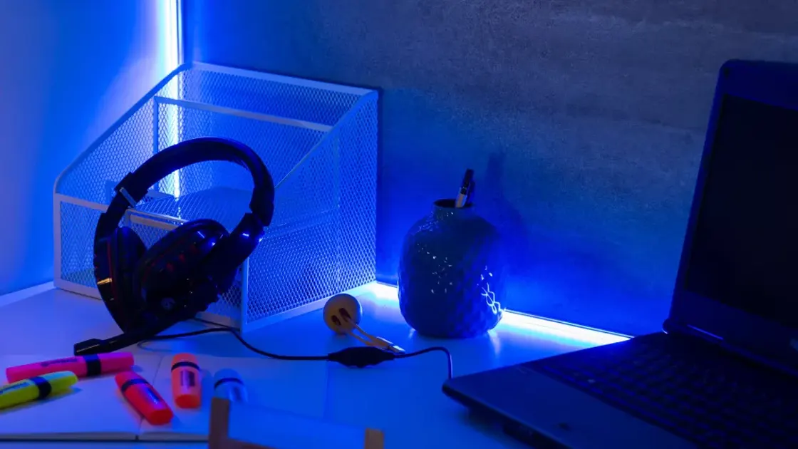 SMD LED szalag pultvilágítás opál búrával